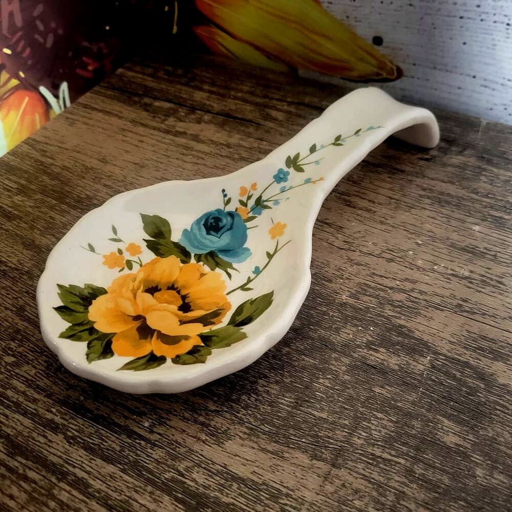 Pioneer Woman Rose Shadow Spoon Rest NWOT